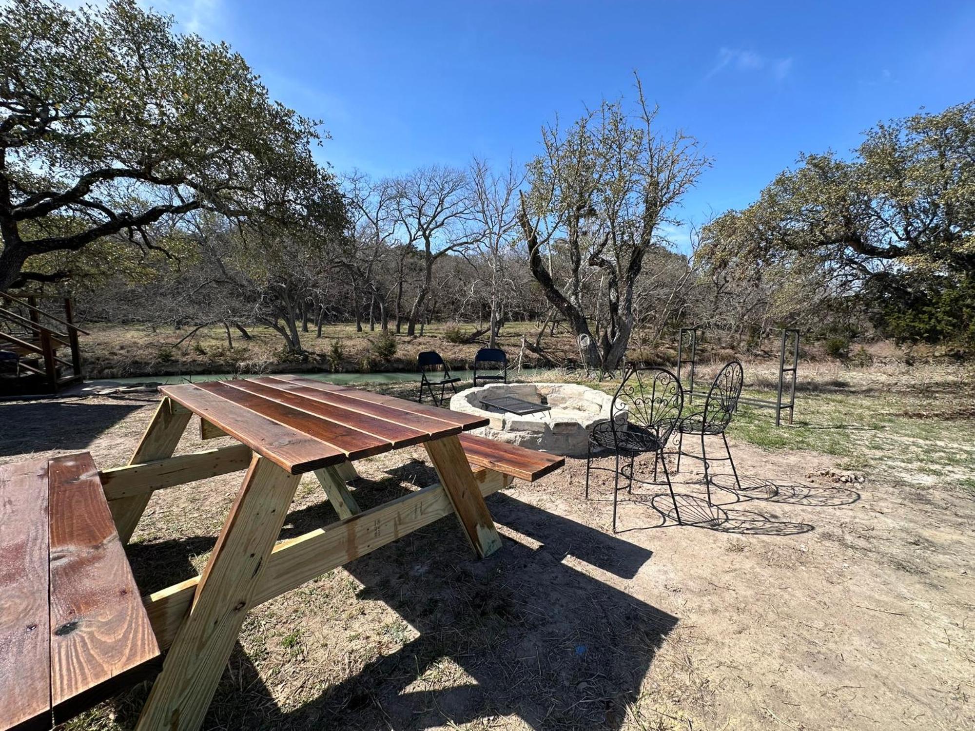 Bandera Stronghold Retreat Exterior photo